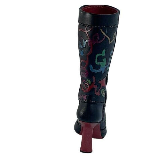 Just the Right Shoe by Raine. “Artist’s Impressions “ tall boot. - Picture 3 of 7
